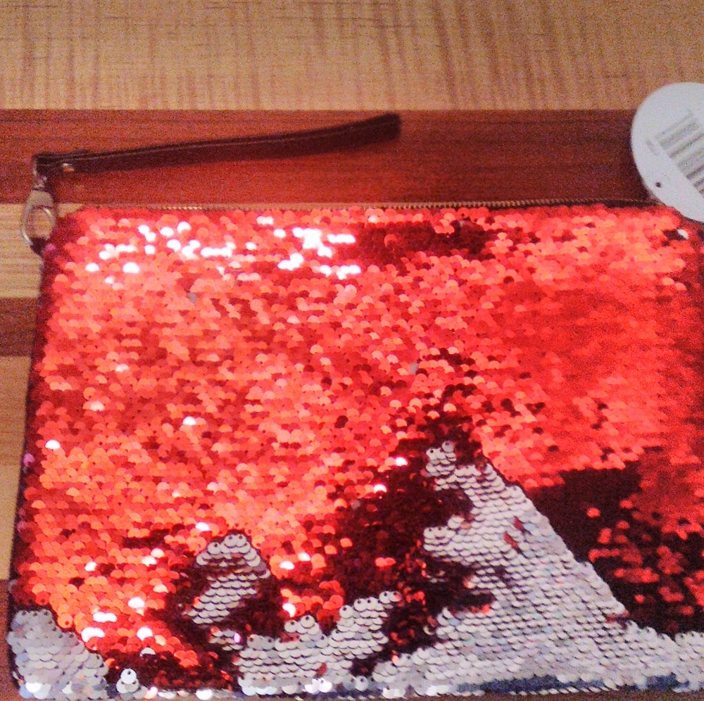 Red silver mermaid sequin glitter clutch pouch wristlet New Chloe Alexis